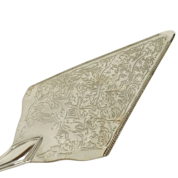 Vintage Silver Pie Server Cake Server with Engraved Design and Gold Design - Picture 6 of 12